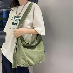 Lässige gewaschene Canvas Umhängetasche Retro literarische Tasche für den täglichen Gebrauch.