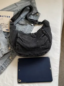 Korean denim shoulder bag casual minimalist large capacity crossbody bag for daily commute.