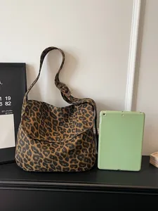 Bolso de lona con estampado de leopardo, bolso cruzado casual de gran capacidad para uso diario.
