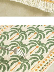 Baumwoll Tischläufer mit grünem Palmenmuster, elegante Heimtextil Dekoration für den Esstisch.