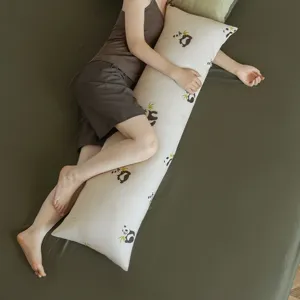 Comodo cuscino lungo per il corpo con stampa panda bambù per un sonno rilassante e riposante