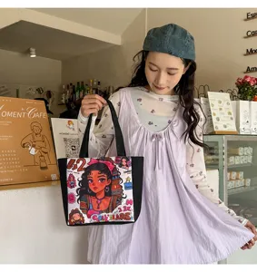 Bolso de lona de moda con bonito estampado de dibujos animados de niña negra para mujer.