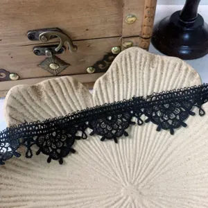 Schwarze wasserlösliche Polyester-Stickerei Spitzenborte 3.5cm breit für Kleidung und Handwerk.