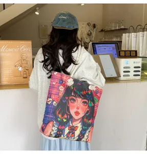 Modische Canvas Umhängetasche mit buntem Anime-Mädchen-Druck und dicken Seilgriffen für Alltag.