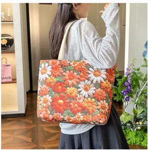 Bolso tote grande de lona para mujer con hermoso bordado floral de margaritas naranjas