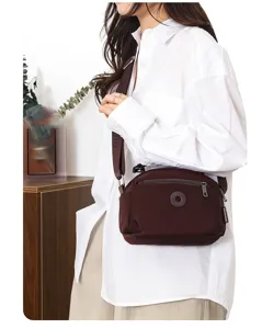 Simple solid color nylon crossbody shoulder bag casual lightweight daily wear bag detail