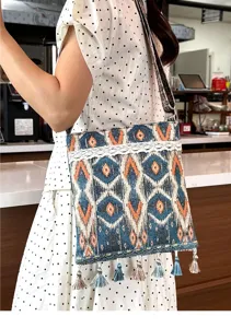 Bolso cruzado tejido de estilo étnico con borlas, bolso de hombro informal de gran capacidad.