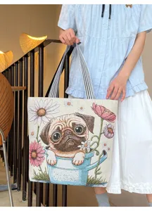 Canvas-Tragetasche mit süßem Mops und Blumen-Druckmotiv, lässige Schultertasche.