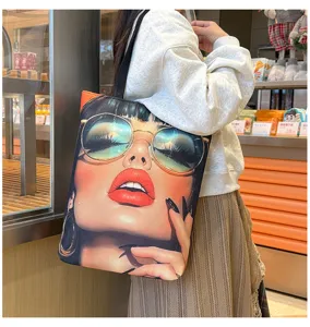 Modische Canvas Tragetasche mit stilvollem Pop-Art Frauen Gesicht Grafikdruck für den Alltag.