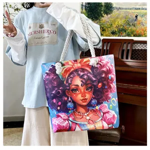 Detailansicht der stilvollen Segeltuchtasche mit farbenfrohem afroamerikanischem Cartoon-Mädchen.