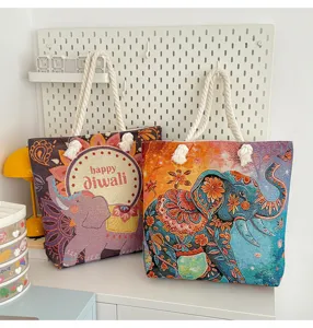 Ethenische bestickte Tragetasche mit dicken Seilgriffen, grosse Leinen Schultertasche fuer Damen.