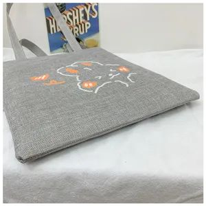 Casual γκρι τσάντα tote από καμβά με χαριτωμένο σχέδιο κινουμένων σχεδίων για καθημερινή χρήση.