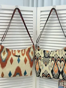 Εθνοτικό στιλ ζακάρ καμβάς τσάντα ώμου boho χιαστί τσάντα με κλείσιμο με κουμπί.