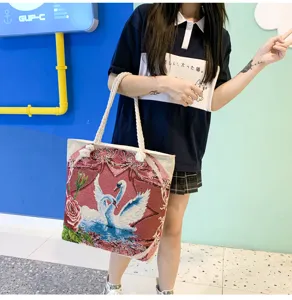 Sac cabas en toile avec design élégant de cygne et rose, sac à bandoulière décontracté.