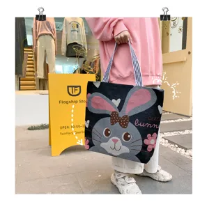 Borsa tote in tela ricamata con coniglio di cartone animato carino, borsa a spalla casual.