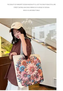 Grote canvas shopper tas met prachtig bloemenborduurwerk, stijlvolle schoudertas.