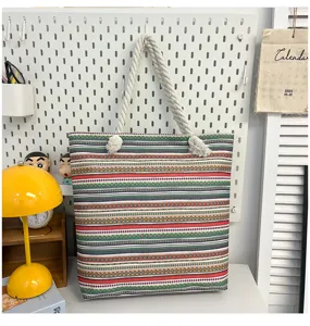 Etnische gestreepte canvas tote bag met dikke touwgrepen, grote casual schoudertas voor dames.