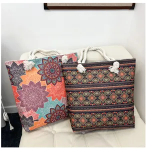 Grote capaciteit canvas tote bag met bohemische mandala print en dikke touw handvatten voor dames.