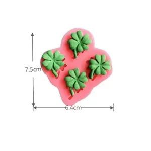 Vue detail moule trifle en silicone rose, outil de patisserie dimensions 7,5x6,4cm.