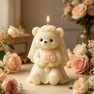 Hochzeit Braut Teddy Bär Duftkerze mit Rosenstrauß und Schleier für romantische Geschenke.