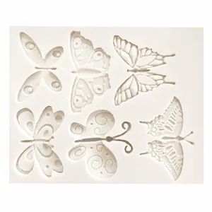 Detailansicht der Schmetterling Silikonform mit verschiedenen Hohldesigns zum Backen.