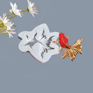 Goldfish silicone mold detail view, fondant cake baking tool and chocolate decoration display.