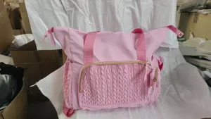 Große rosa Wickeltasche Shopper Reisetasche Umhängetasche mit gesteppter Fronttasche Baby.