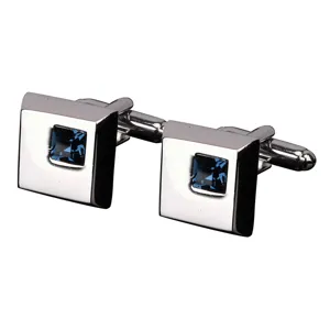 Élégants boutons de manchette carrés en métal avec cristaux bleu foncé pour costume homme chic.