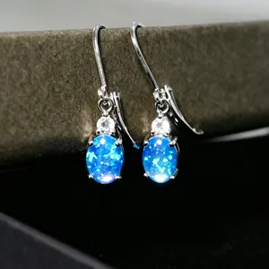 Boucles d'oreilles pendantes en opale bleue avec zircon, bijoux ovales géométriques en argent élégants.