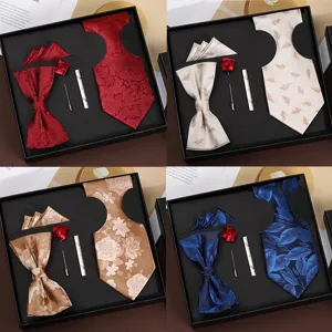 Detail van de luxe stropdas cadeauset met diverse elegante kleuren en stijlvolle patronen.