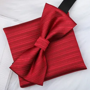 Conjunto de pajarita y pañuelo rojo para traje de boda formal de hombre detalle