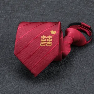 Cravate rouge avec fermeture éclair élégante pour homme mariage affaires avec broderie.