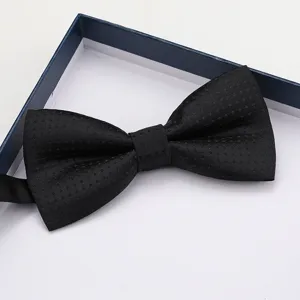 Farfallino uomo nero classico con design a doppio strato per abito formale ed eleganti matrimoni.
