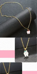 Collana con ciondolo a forma di dente sorridente carino, elegante gioiello in lega placcata oro.