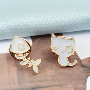 Cute Cartoon White Cat Fishbone Brooch Pin Enamel Alloy Badge Decorative Clothing Hat Collar Lapel Pin For Kids Women
