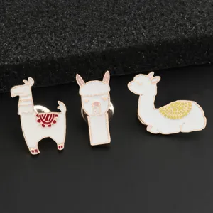 Schattige alpaca geëmailleerde broche set metalen dierenspeld voor kleding tassen accessoires