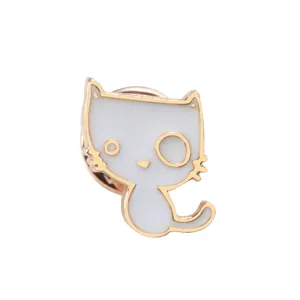 Detailed view of a cute cartoon white cat enamel brooch pin, gold-trimmed alloy lapel accessory.