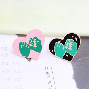 Cartoon Heart-Shaped Alloy Oil Brooch Pinky Swear Hand Gesture Badge Jewelry For Bag Clothing Hat Decor Women Men