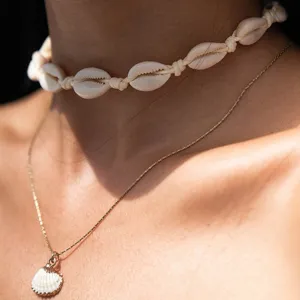 Girocollo Bohémien Fatto a Mano con Conchiglie di Ciprea per Donna Spiaggia Hawaiana Regolabile Lega Perla Artificiale Collana Clavicola