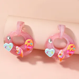 Pendientes de aro de acrílico rosa con dijes de resina dulces corazones de helado para mujeres