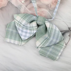 Grüner Karomuster JK Schleife Detail, doppelschichtige vorgebundene Schleife für Uniform.