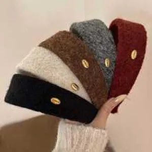 Koreanischer dicker Stoff Haarreif Set mit Gold Metalldekor, vielseitiges Winter Haaraccessoire.