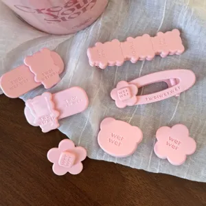 Pink cute hair clips set with bear and flower designs, sweet style sweet side hairpin for women.