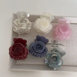 Ensemble de pinces à cheveux rose française, élégante pince florale femme taille moyenne.