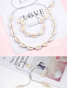 Ensemble de bijoux de collier de coquillage tissé hawaïen et bracelet fait main.