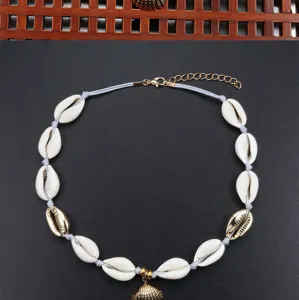 Collana choker con conchiglie intrecciate a mano stile bohémien con conchiglie naturali catena.