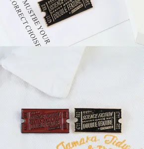 Broche de esmalte creativo con diseño de entrada de cine retro para bolsos camisas sombreros