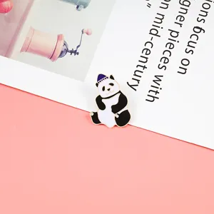 Lindo broche esmaltado de panda de dibujos animados de aleación para ropa bolsos y sombreros