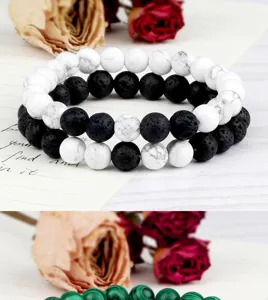 Ensemble de bracelets en perles avec turquoise blanche 8mm et pierres de lave noire.