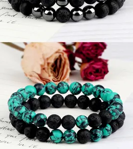 Ensemble de bracelets en perles de lave noire et turquoise avec cordon élastique élégant.